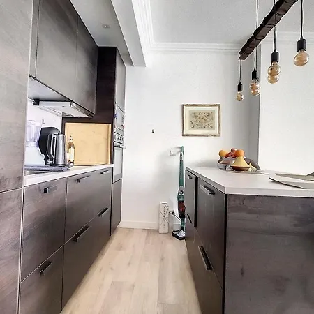 Henri Camille Real Estate- Santiago - 2 Bedrooms Close Croisette * 칸느