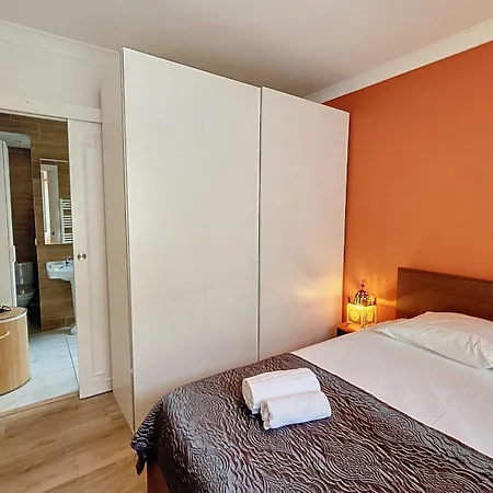 Henri Camille Real Estate- Santiago - 2 Bedrooms Close Croisette 칸느